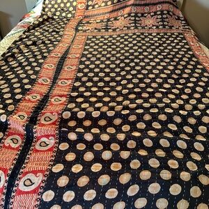 K9 Twin Polka Dot and Floral Patterned Kantha Quilt